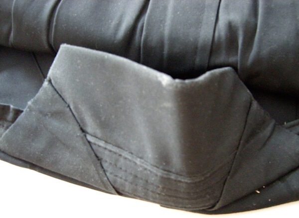 Remplacement d'un dosseret de Hakama