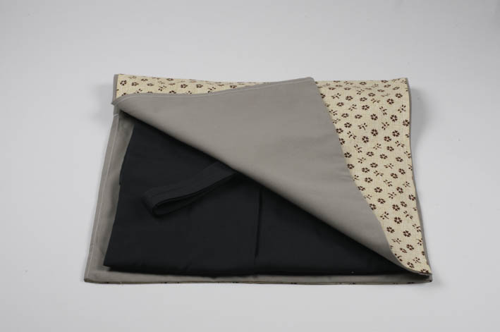 Housse pour hakama et hakama plié à plat