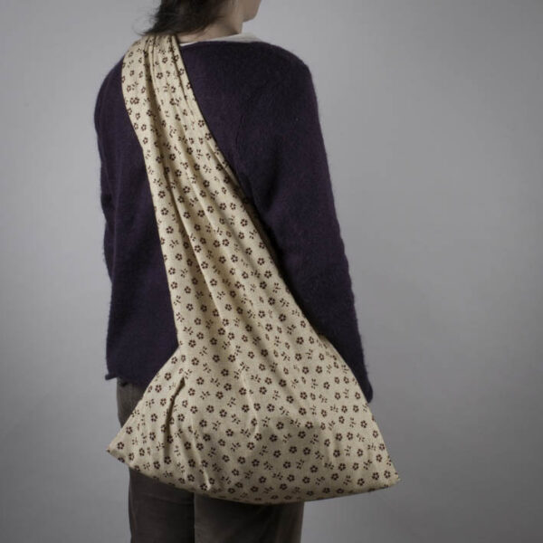 Housse pour hakama portée à l'épaule